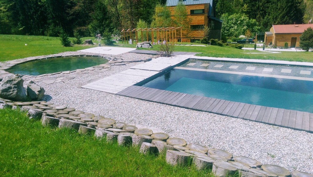 hotel and garden u holubu