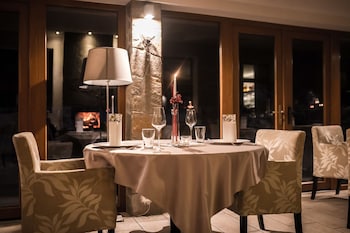 hotel and garden u holubu