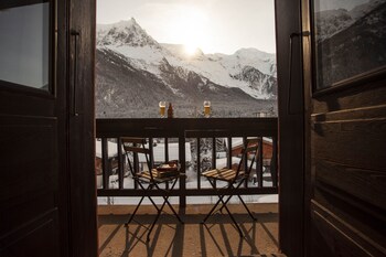la chaumiere mountain lodge