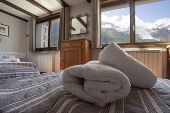 la chaumiere mountain lodge