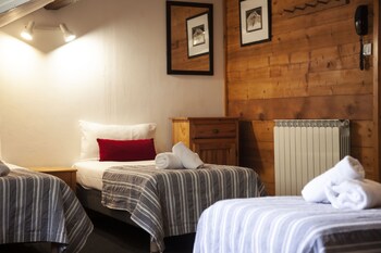 la chaumiere mountain lodge