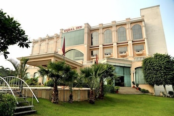 Eqbal Inn