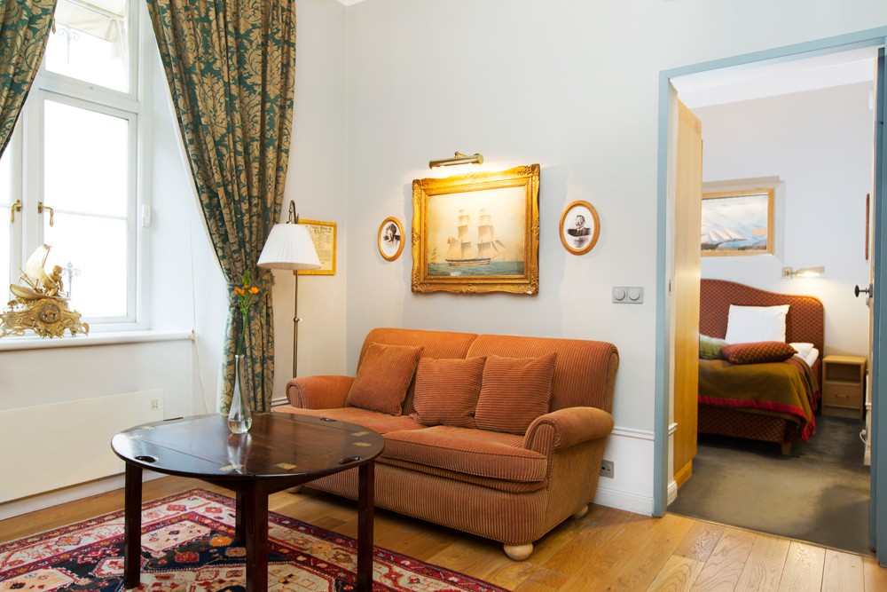 Victory Hotel,Haninge>>Gamla Stan,4 star