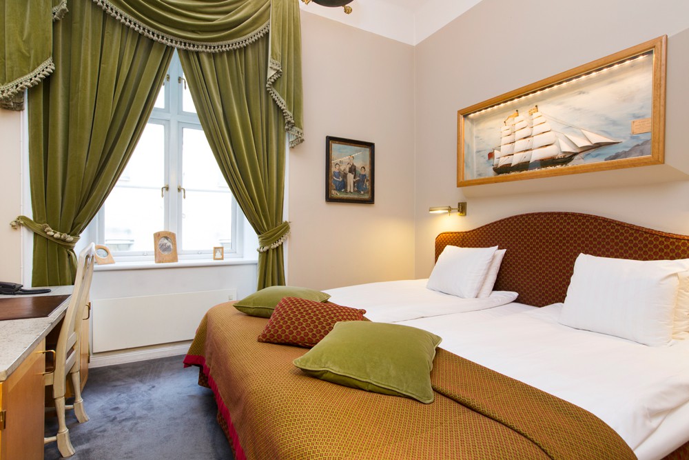 Victory Hotel,Haninge>>Gamla Stan,4 star