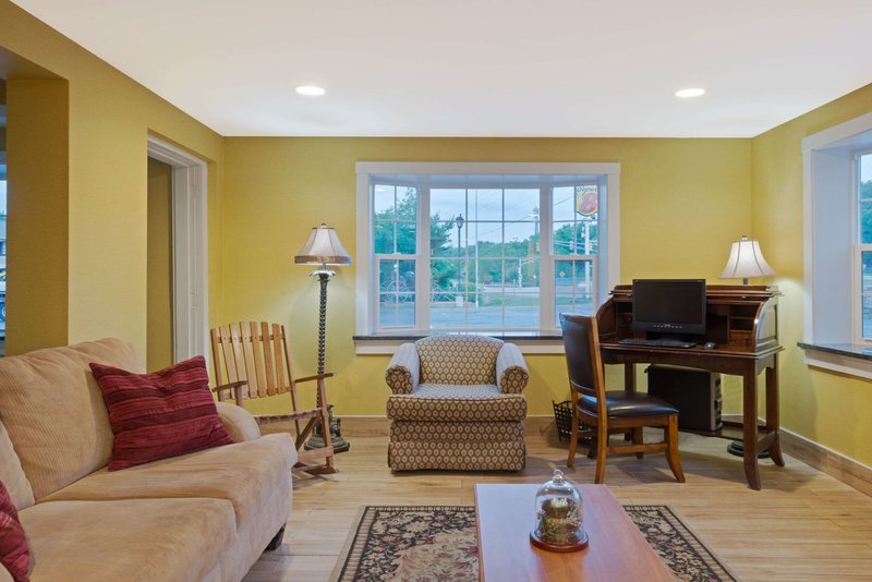 super 8 by wyndham sturbridge