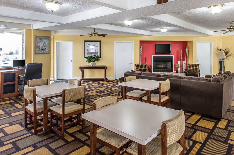 econo lodge byron