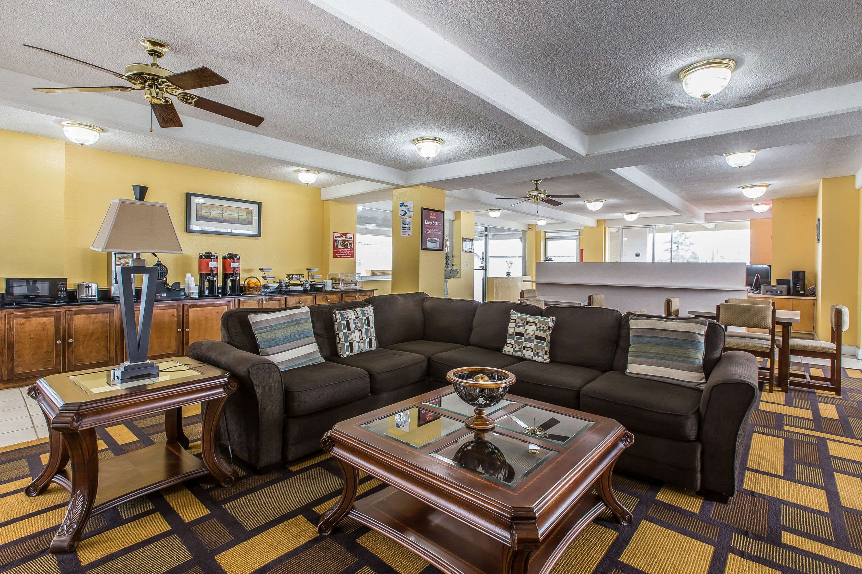 econo lodge byron