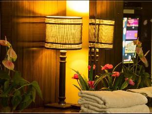 Radiance,15A/63 Ajmal Khan Rd Block 15A Wea Karol Bagh Delhi 110005,2 star