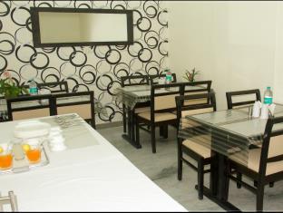 Radiance,15A/63 Ajmal Khan Rd Block 15A Wea Karol Bagh Delhi 110005,2 star