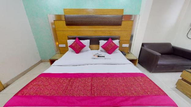 hotel lav kush deluxe