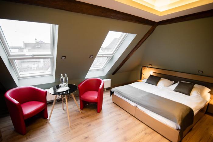 zum grunen baum hotel frankfurt airport