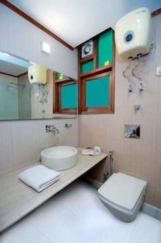 hotel chanson grand westend