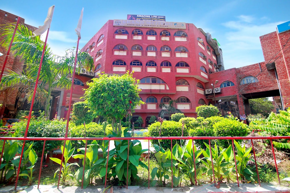 hotel chanson grand westend