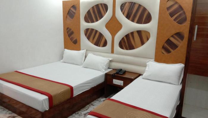 adb rooms hotel crystal deluxe