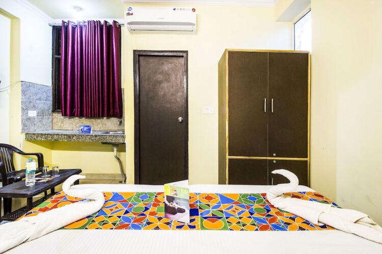 hotel parikshit palace