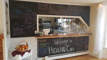 highland lake resort