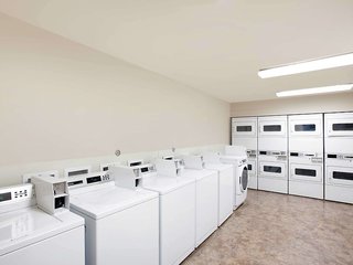 Woodspring Suites College Station,Bryan>>Brazos,3 star