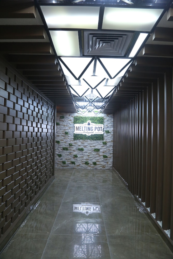 hotel harmony inn