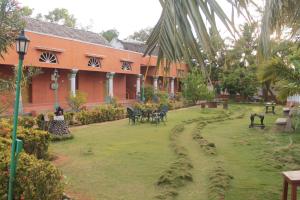Chettinadu Court- Heritage View,Kanadukattan>>Karaikudi,3 star