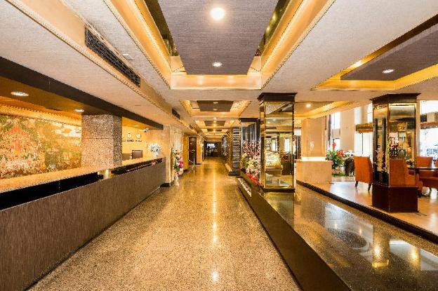 the niran grand hotel