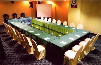 hotel merdeka madiun