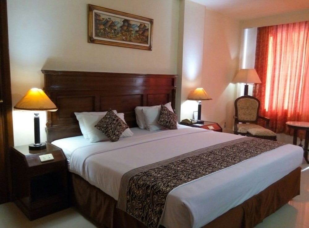 hotel merdeka madiun