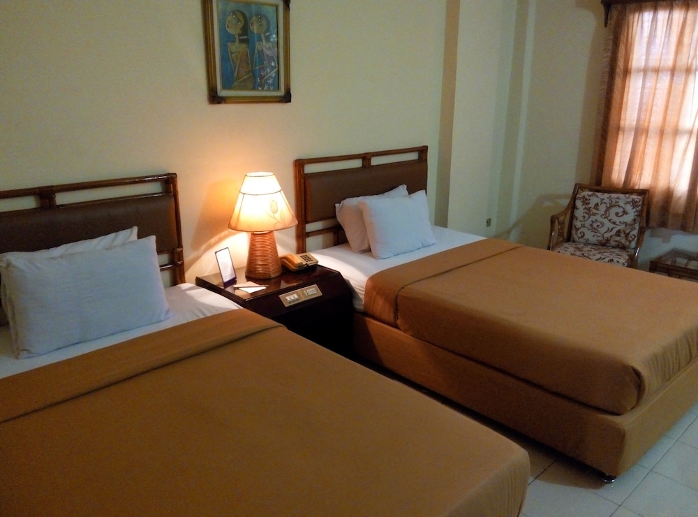 hotel merdeka madiun