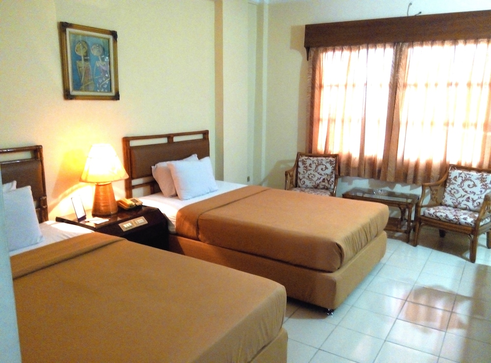 hotel merdeka madiun