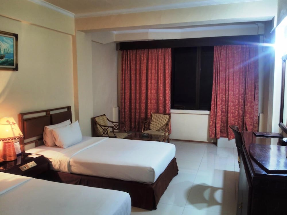 hotel merdeka madiun