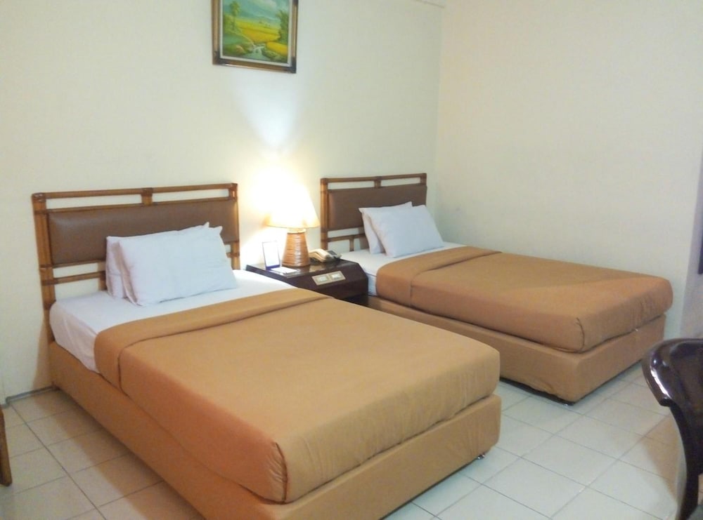 hotel merdeka madiun