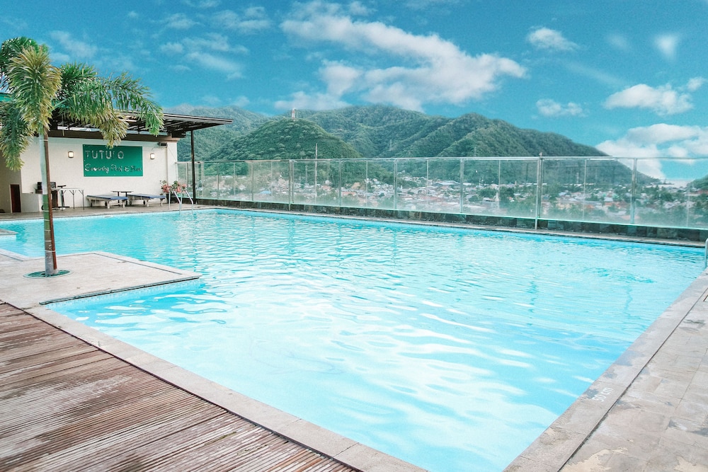 grand q hotel gorontalo