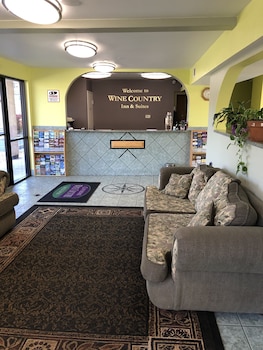 cloverdale wine country inn and suites