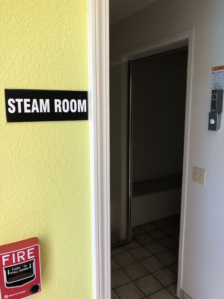 cloverdale wine country inn and suites