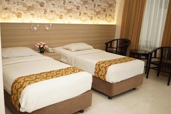 Bintang Mulia Hotel,Surabaya>>Jember,3 star