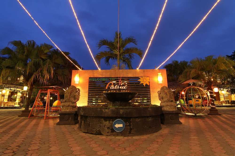 patria plaza hotel
