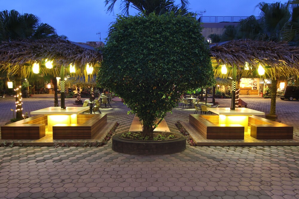 patria plaza hotel