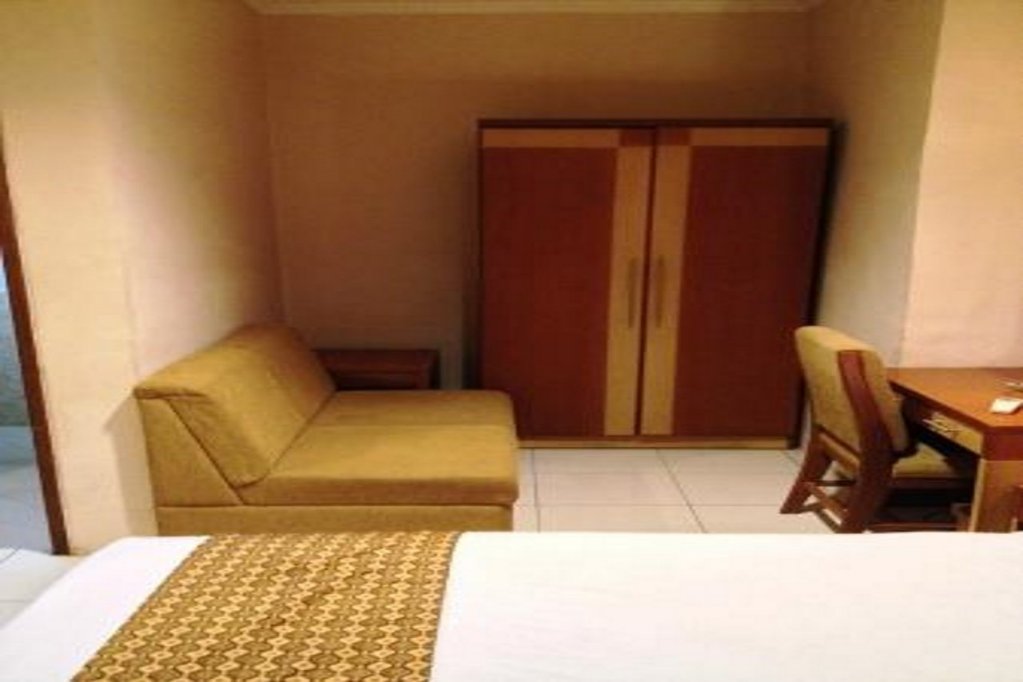 royal jelita hotel