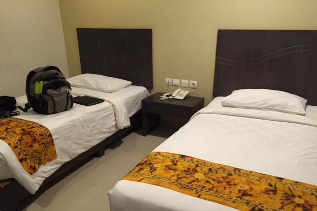 royal jelita hotel