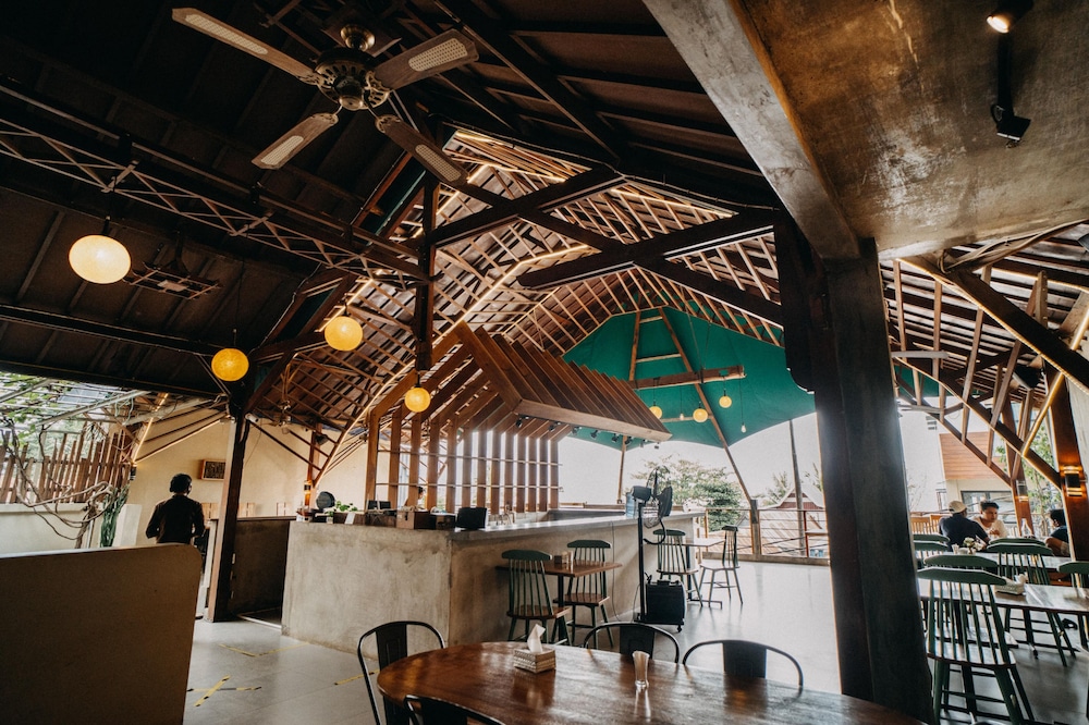 green hill boutique hotel