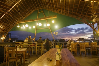 green hill boutique hotel
