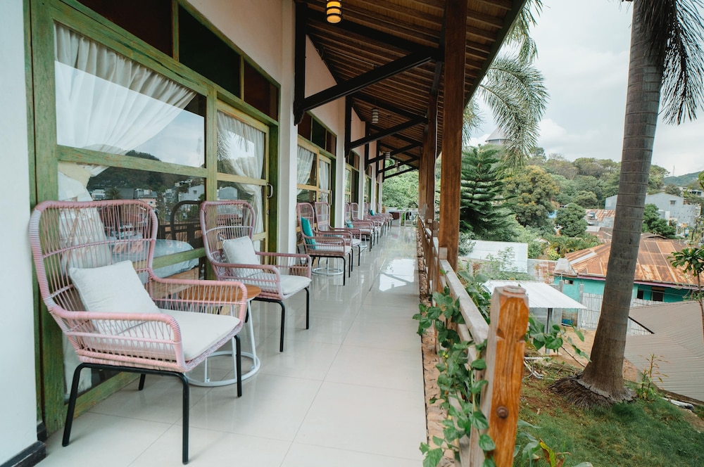green hill boutique hotel
