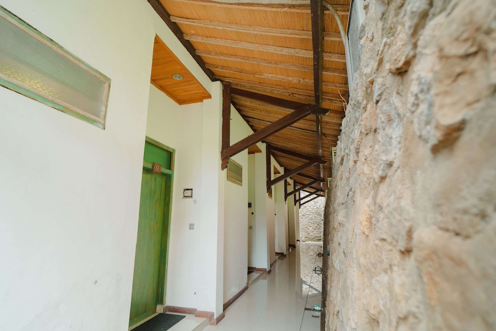 green hill boutique hotel