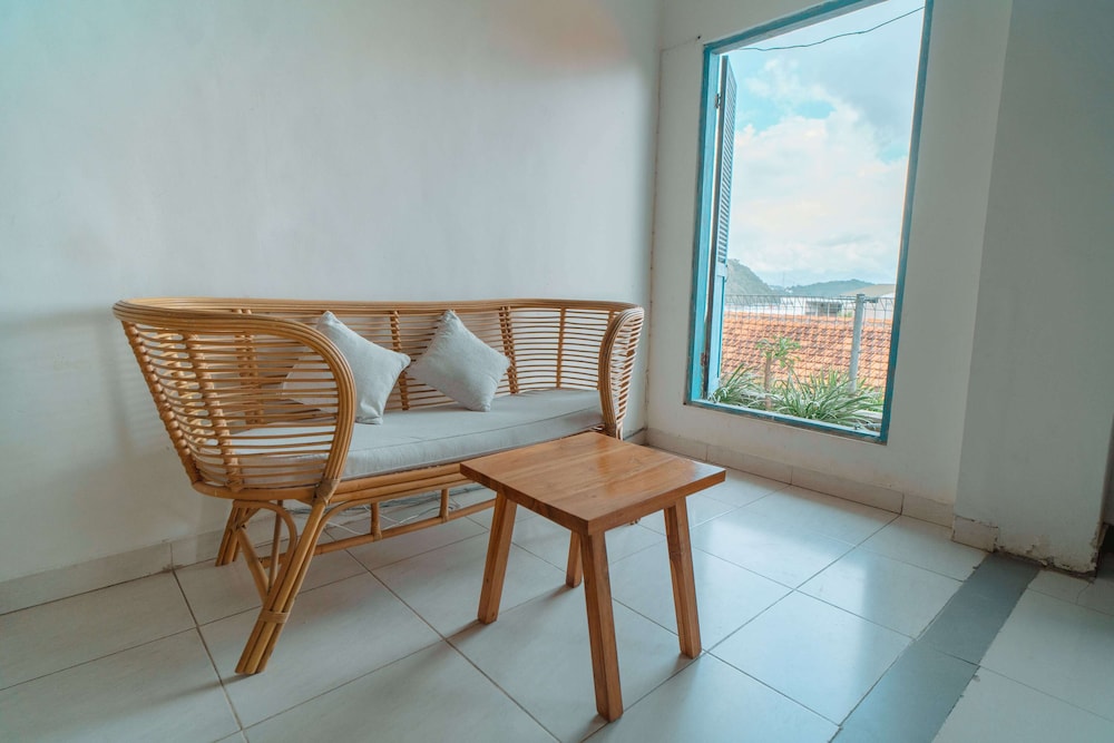 green hill boutique hotel