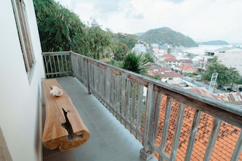 green hill boutique hotel