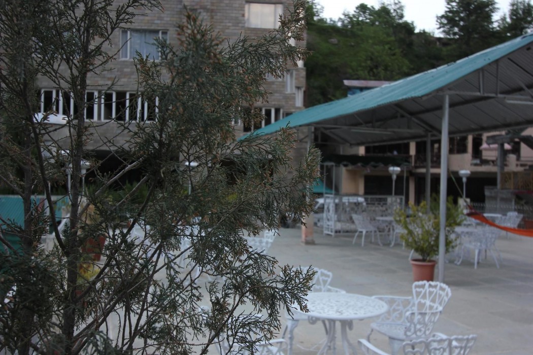 golden tulip manali