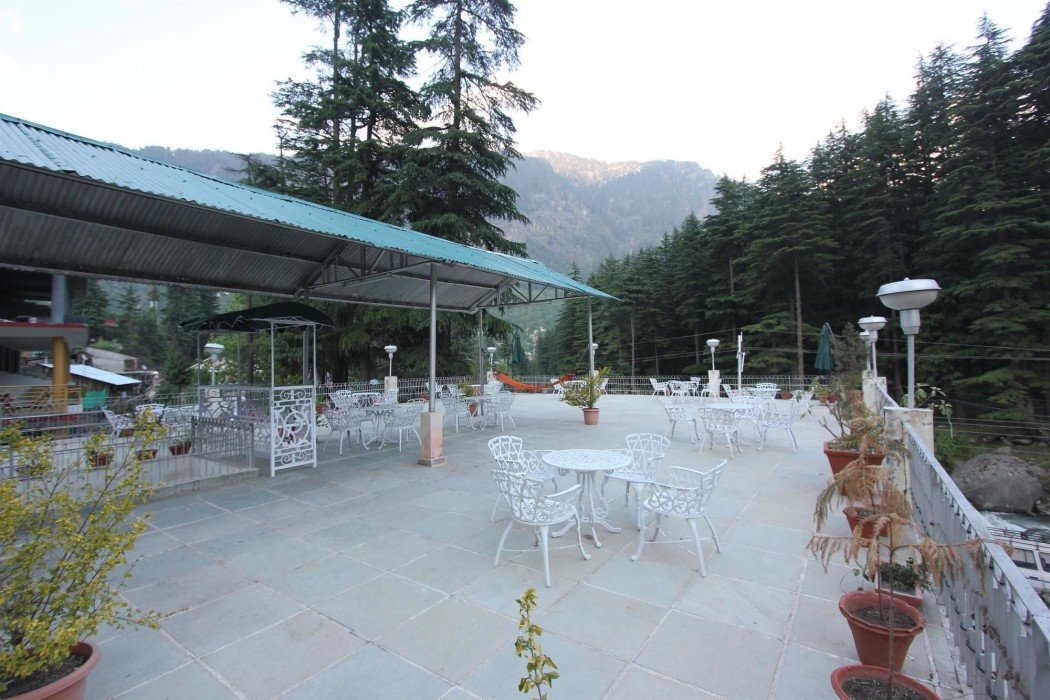 golden tulip manali