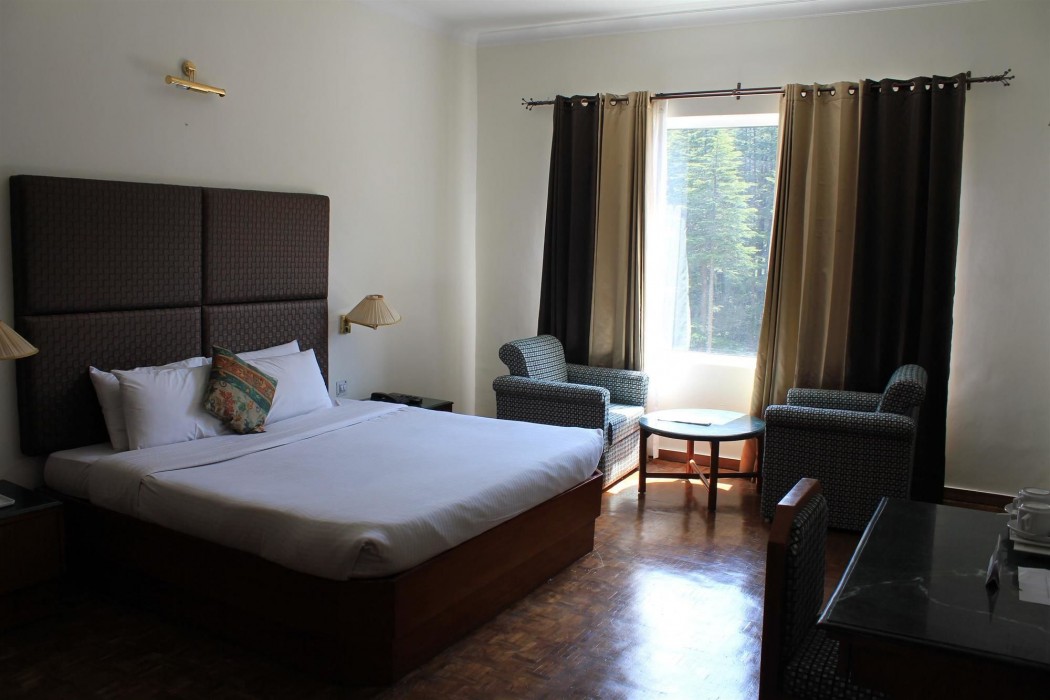 golden tulip manali