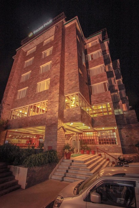 golden tulip manali