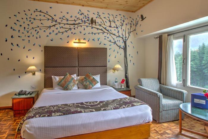 golden tulip manali