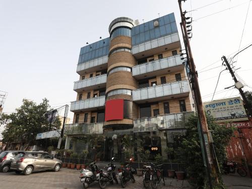 Hotel Yadu Residency,Noida>>Meerut,3 star